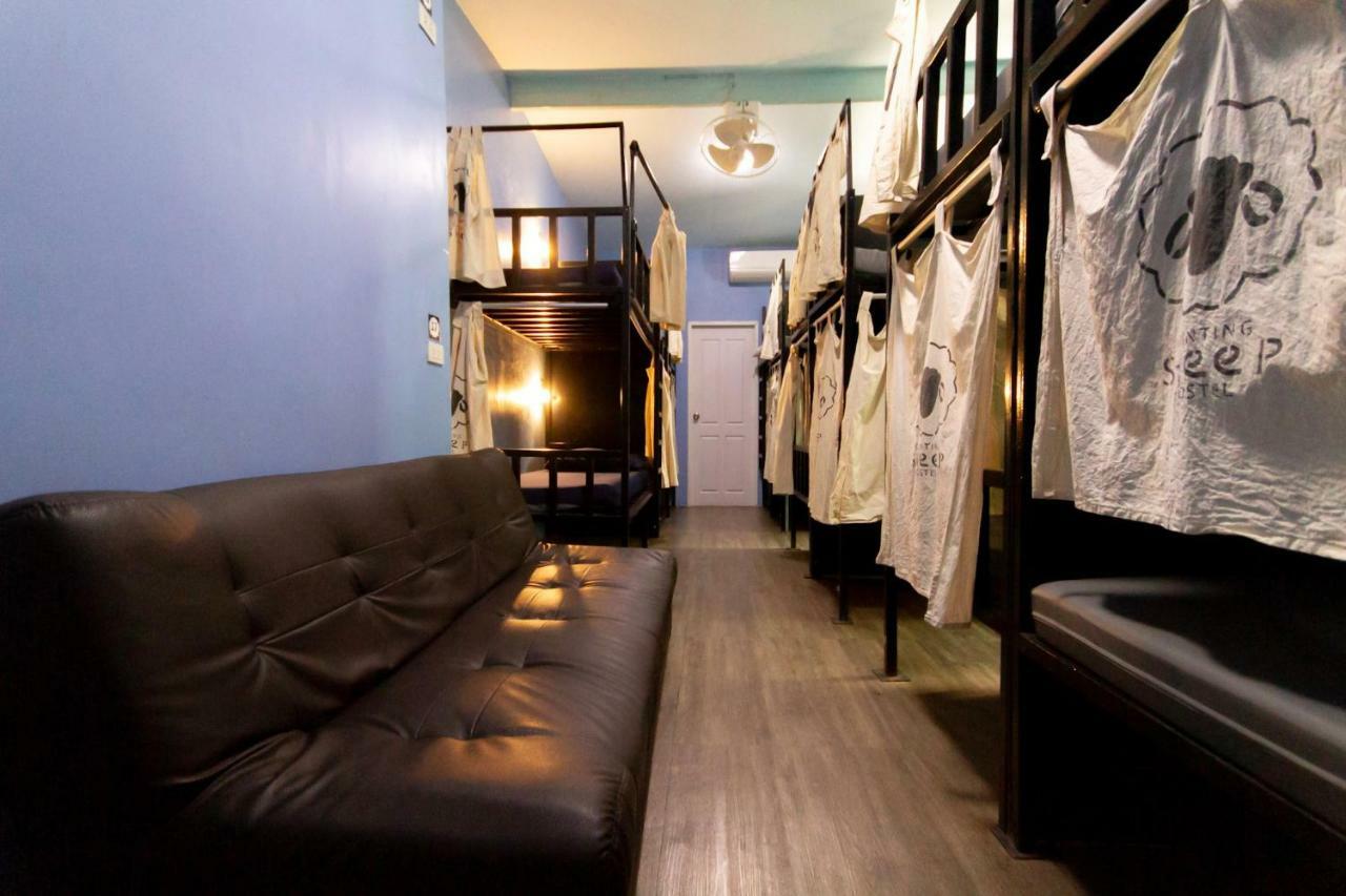 Counting Sheep Hostel Bangkok Exterior photo